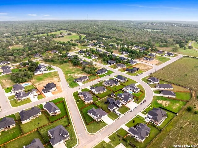 156 Woodbridge Dr La Vernia, TX 78121