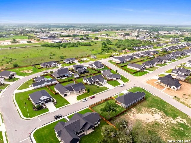 156 Woodbridge Dr La Vernia, TX 78121
