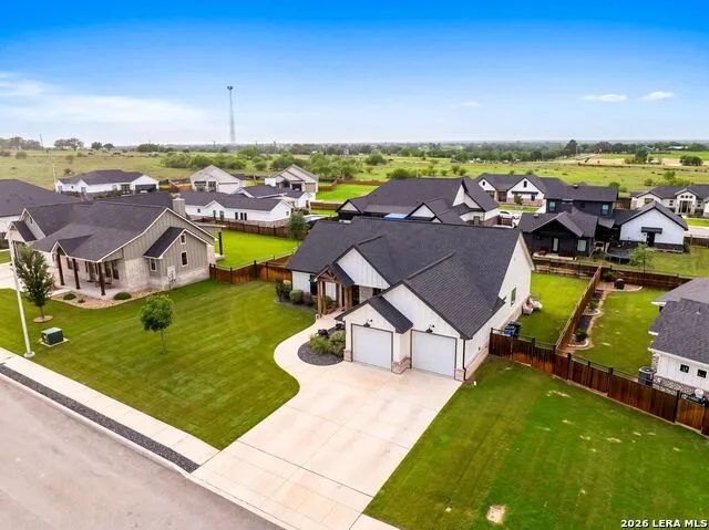 156 Woodbridge Dr La Vernia, TX 78121