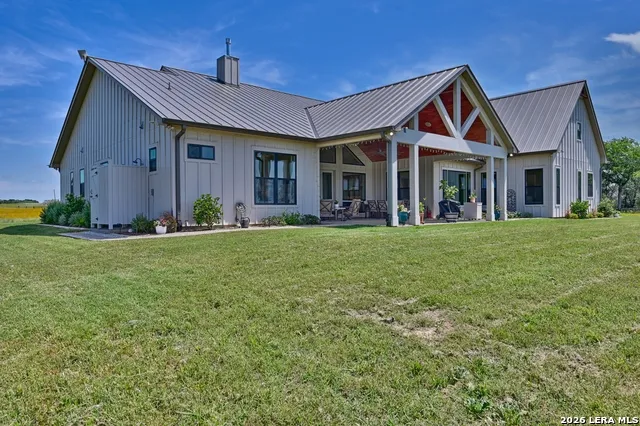 2165 County Road 250 Weimar, TX 78962