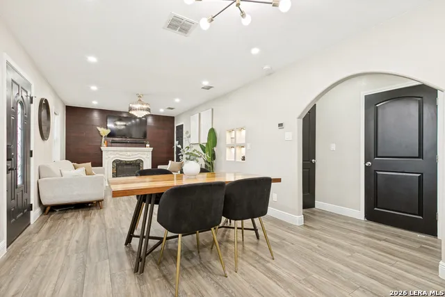 126 Lincolnshire Dr San Antonio, TX 78220