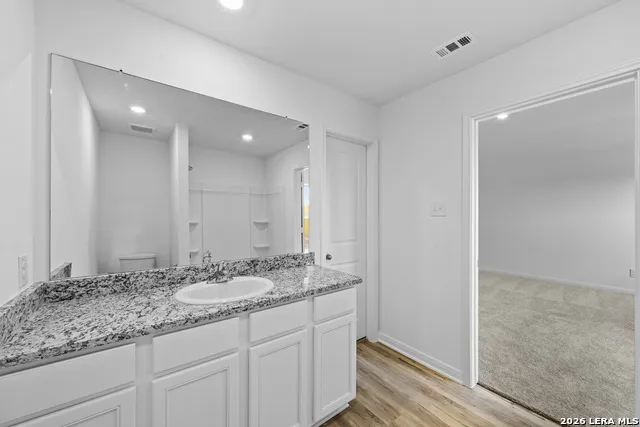 15107 Telfaire Meadow Von Ormy, TX 78073