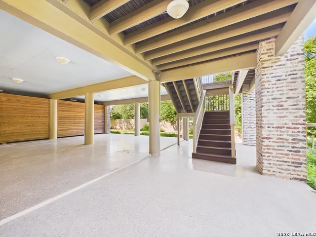 1238 SLEEPY HOLLOW LN New Braunfels, TX 78130