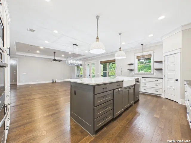 1238 SLEEPY HOLLOW LN New Braunfels, TX 78130