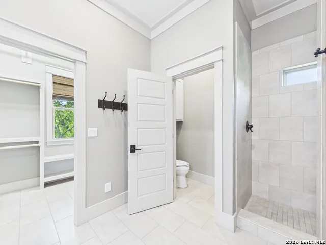 1238 SLEEPY HOLLOW LN New Braunfels, TX 78130