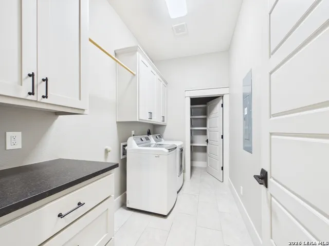 1238 SLEEPY HOLLOW LN New Braunfels, TX 78130
