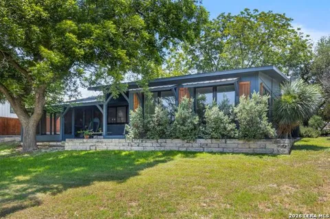 810 RIVER RD