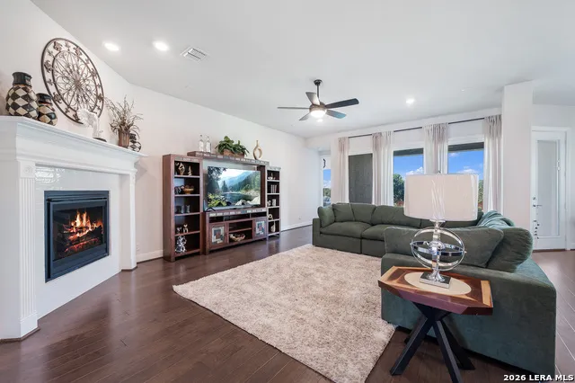154 Violet Way Castroville, TX 78009