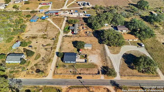 1037 county road 7711 Devine, TX 78016