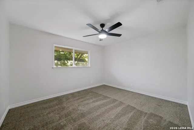 654 Richfield Windcrest, TX 78239