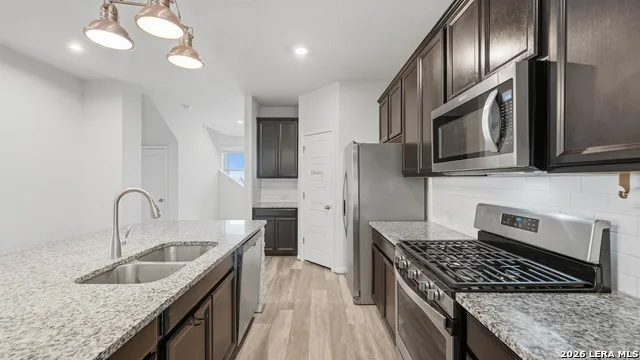 13310 ANTELOPE RUN St Hedwig, TX 78152