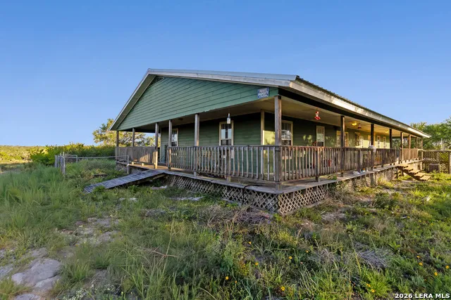 6611 Tigre Rd. Beeville, TX 78102