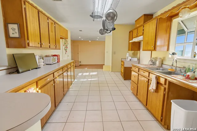 6611 Tigre Rd. Beeville, TX 78102