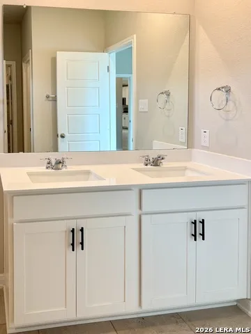 1281 CARL GLN New Braunfels, TX 78130