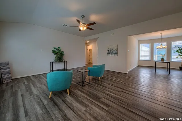 4939 Ranahan Pass St Hedwig, TX 78152