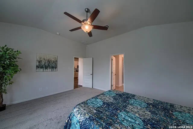 4939 Ranahan Pass St Hedwig, TX 78152