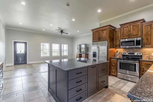 118 Pr 6190 Falls City, TX 78117