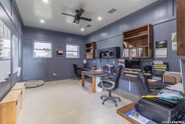 118 Pr 6190 Falls City, TX 78117