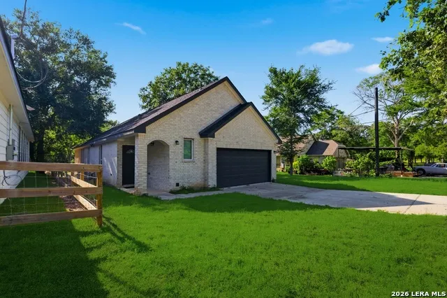 24682 WICKLOW ST Hempstead, TX 77445