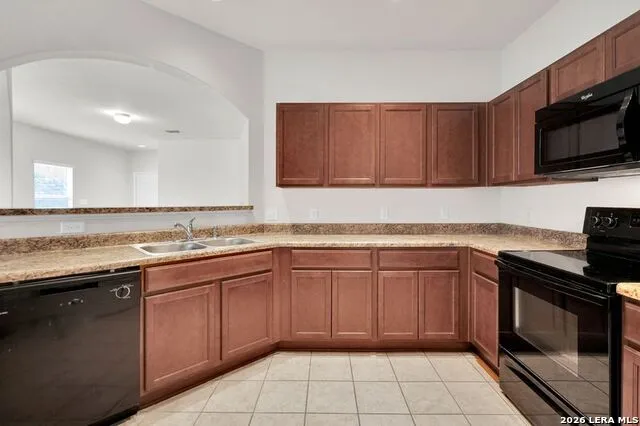 3802 ABBEY CIR San Antonio, TX 78260