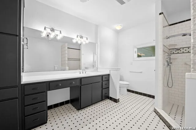 253 E Edgewood Pl Alamo Heights, TX 78209