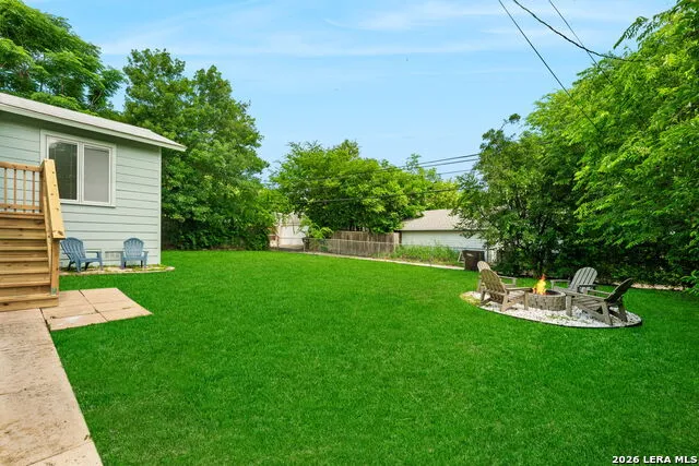 253 E Edgewood Pl Alamo Heights, TX 78209