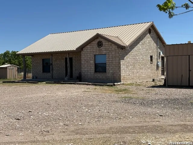 632 Mays Rd. Quemado, TX 78877