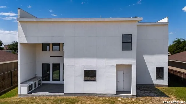 2626 Las Cimas Dr. Eagle Pass, TX 78552