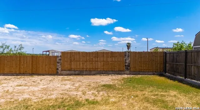 2626 Las Cimas Dr. Eagle Pass, TX 78552