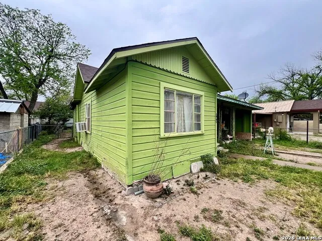 503 503 W. Morin Del Rio, TX 78840