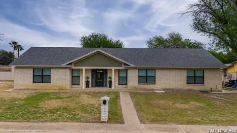 924 Vista Hermosa Drive