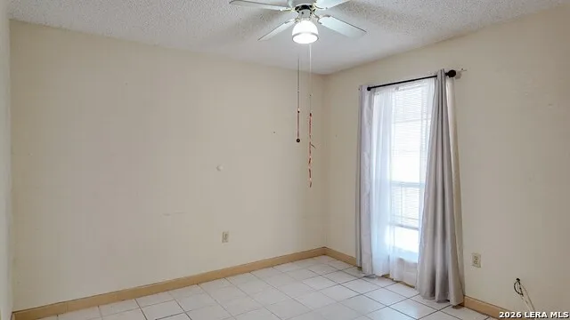 1563 Paseo Encinal Dr Eagle Pass, TX 78852