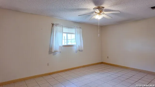 1563 Paseo Encinal Dr Eagle Pass, TX 78852
