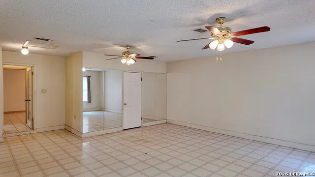 1563 Paseo Encinal Dr Eagle Pass, TX 78852