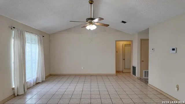 1563 Paseo Encinal Dr Eagle Pass, TX 78852