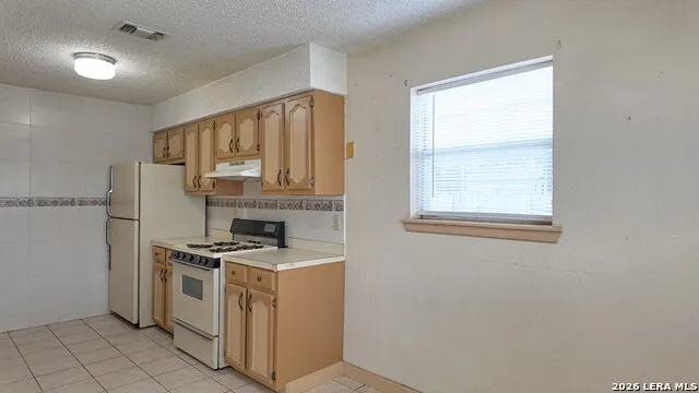 1563 Paseo Encinal Dr Eagle Pass, TX 78852