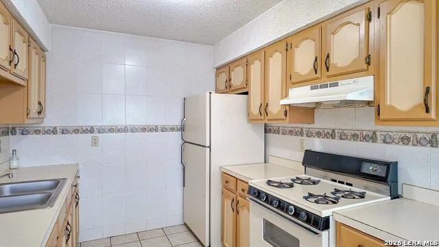 1563 Paseo Encinal Dr Eagle Pass, TX 78852