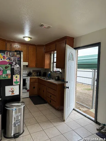 106 Los Sauces St Eagle Pass, TX 78852