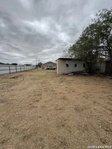 106 Los Sauces St Eagle Pass, TX 78852