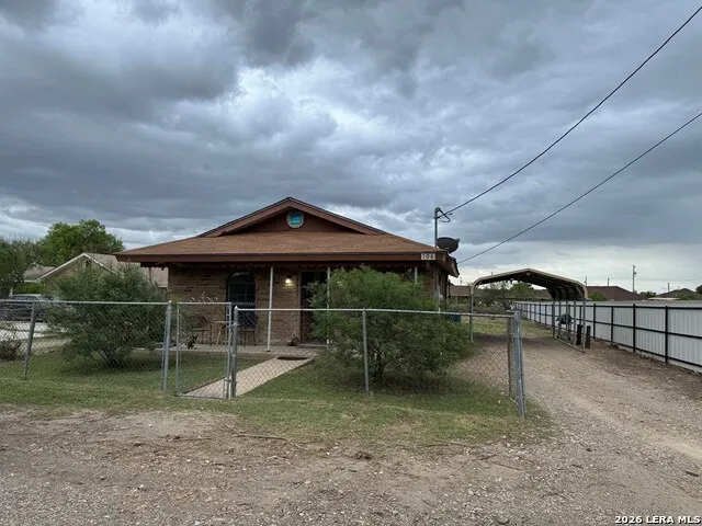 106 Los Sauces St Eagle Pass, TX 78852