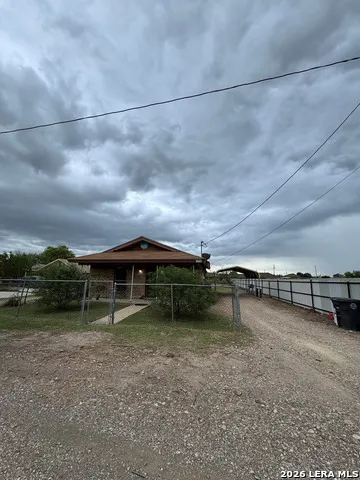 106 Los Sauces St Eagle Pass, TX 78852