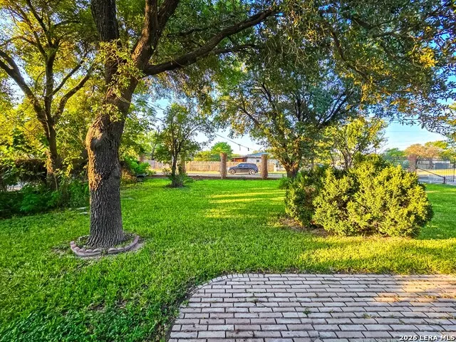 1326&1312 Baltica Eagle Pass, TX 78852