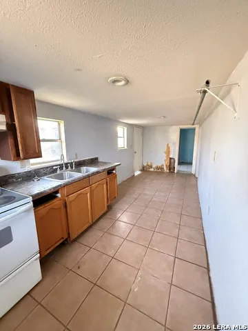 1808 King Arthur St. Eagle Pass, TX 78852