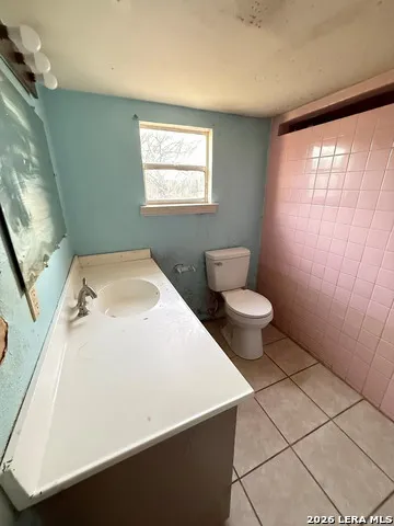 1808 King Arthur St. Eagle Pass, TX 78852