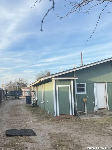 1808 King Arthur St. Eagle Pass, TX 78852