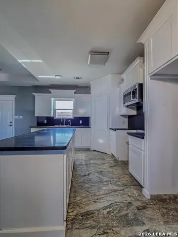2870 Garden View Eagle Pass, TX 78852