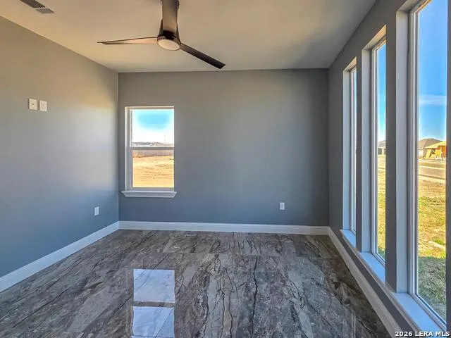 2870 Garden View Eagle Pass, TX 78852