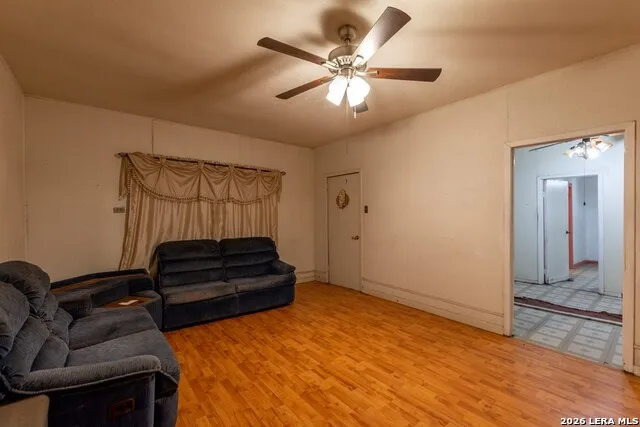 1576 El Indio Hwy Eagle Pass, TX 78852