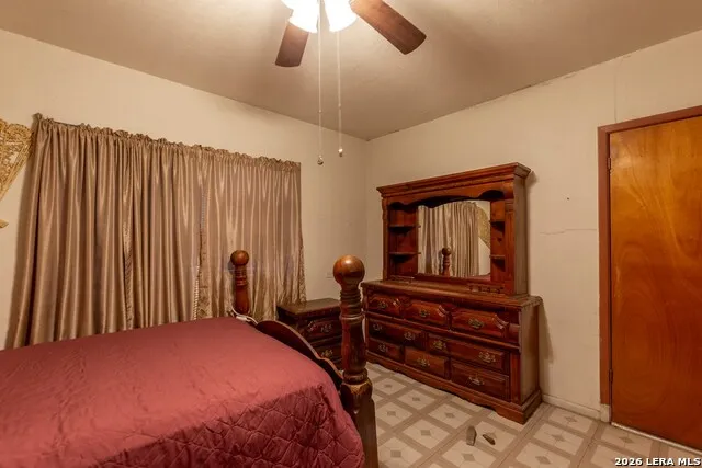 1576 El Indio Hwy Eagle Pass, TX 78852