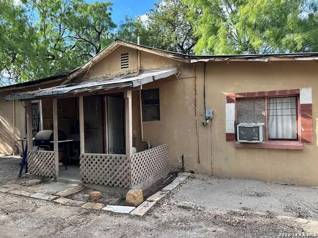 253 S Monroe St Eagle Pass, TX 78852